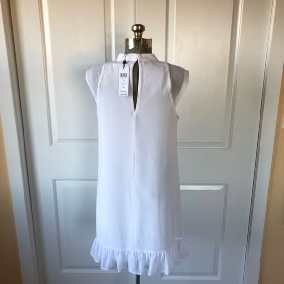 BCBG WOMEN’S WHITE  FLOWY DRESS! Perfect rehearsal, bridal shower dress - Picture 7 of 11